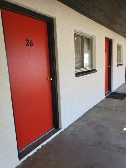 More Photos Of 485 S 100 W, Milford Hotel For Sale