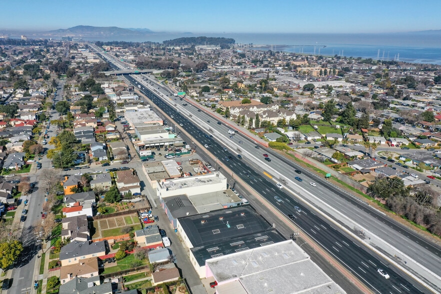 More Photos Of 940 S Amphlett Blvd, San Mateo Manufacturing For Lease