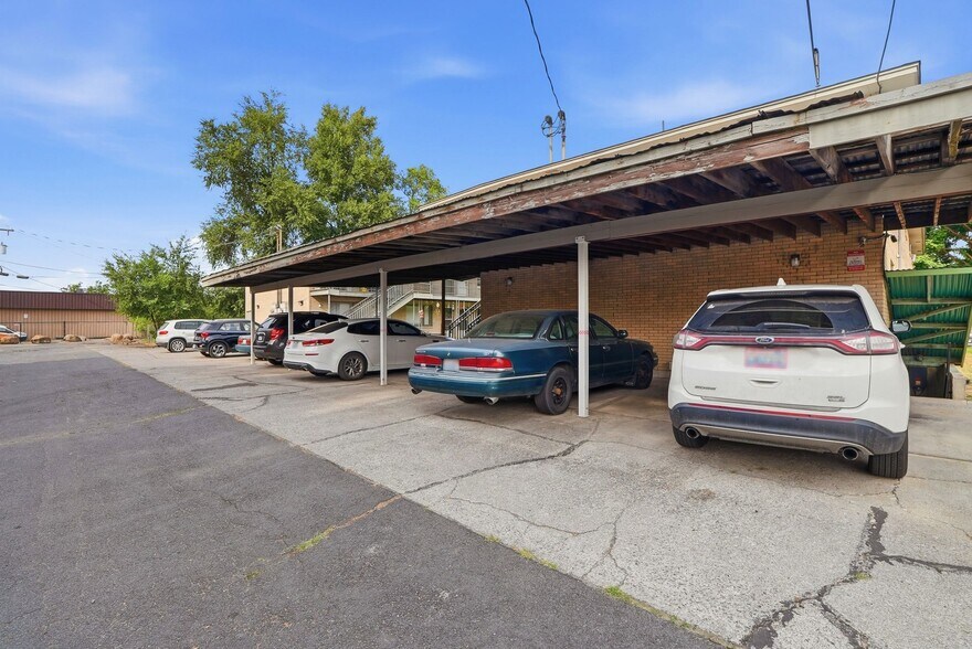 More Photos Of 6119-6123 N Colton St, Spokane Apartments For Sale