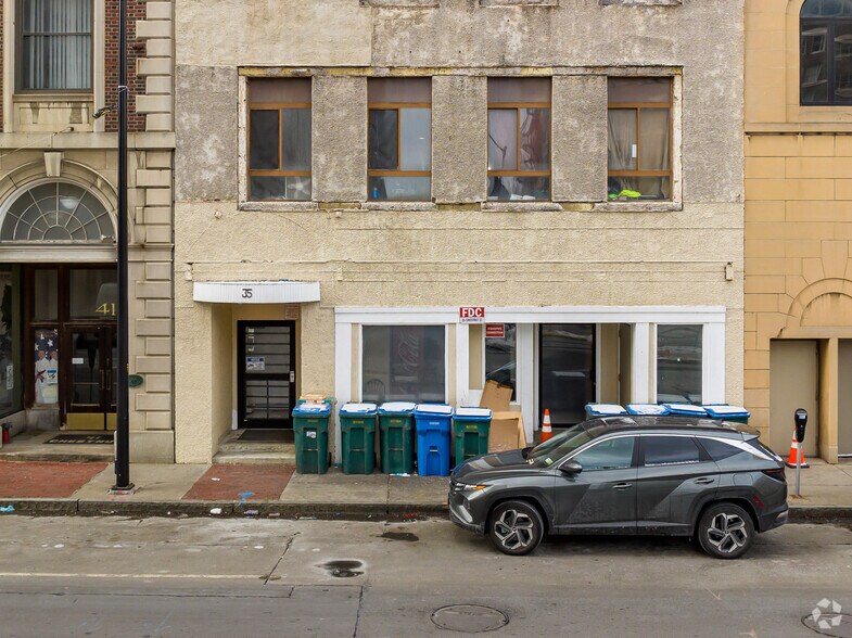 More Photos Of 35 Chestnut St, Rochester Apartments For Sale