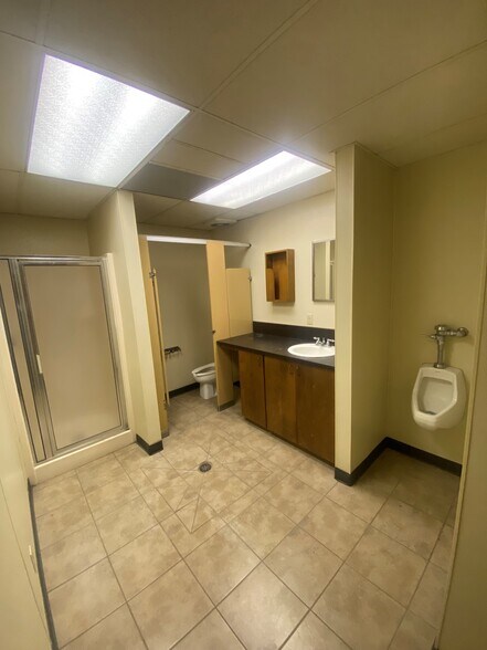 More Photos Of 140 Industrial Park Dr dr, Bay City Industrial For Sale