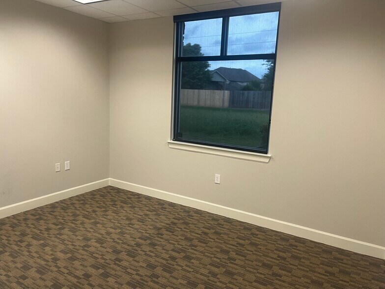 More Photos Of 20008 Champion Forest Dr, Spring Office Residential For Sale