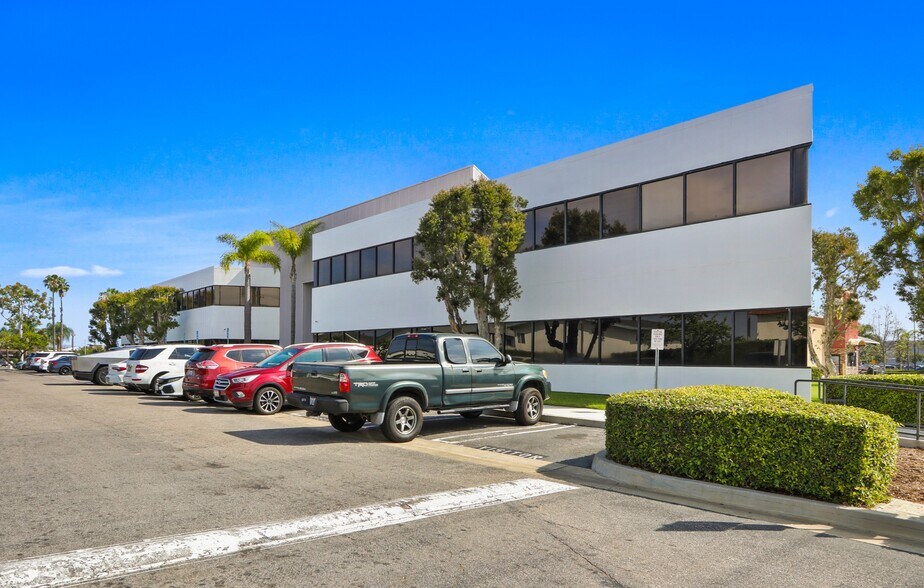 More Photos Of 1520 Nutmeg Pl, Costa Mesa Office For Lease