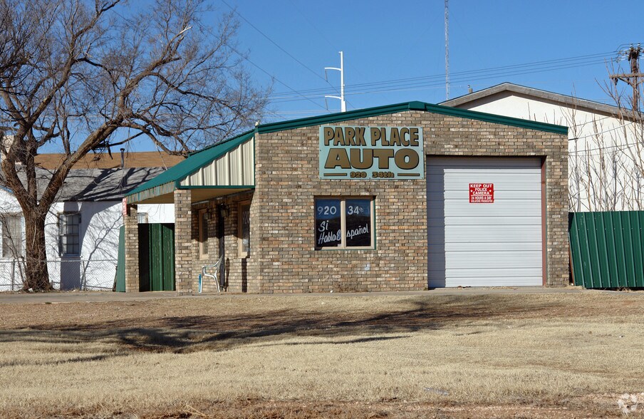 More Photos Of 920 34th St, Lubbock Office For Sale
