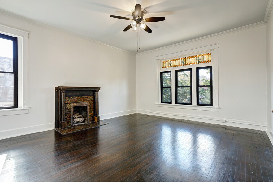 More Photos Of 1610 16th Ave S, Nashville Office For Sale