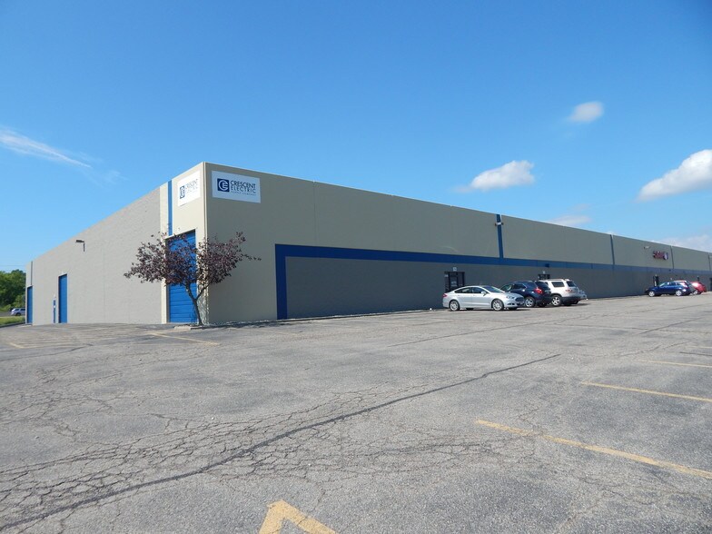 More Photos Of 6230-6266 Executive Blvd, Huber Heights Warehouse For Lease