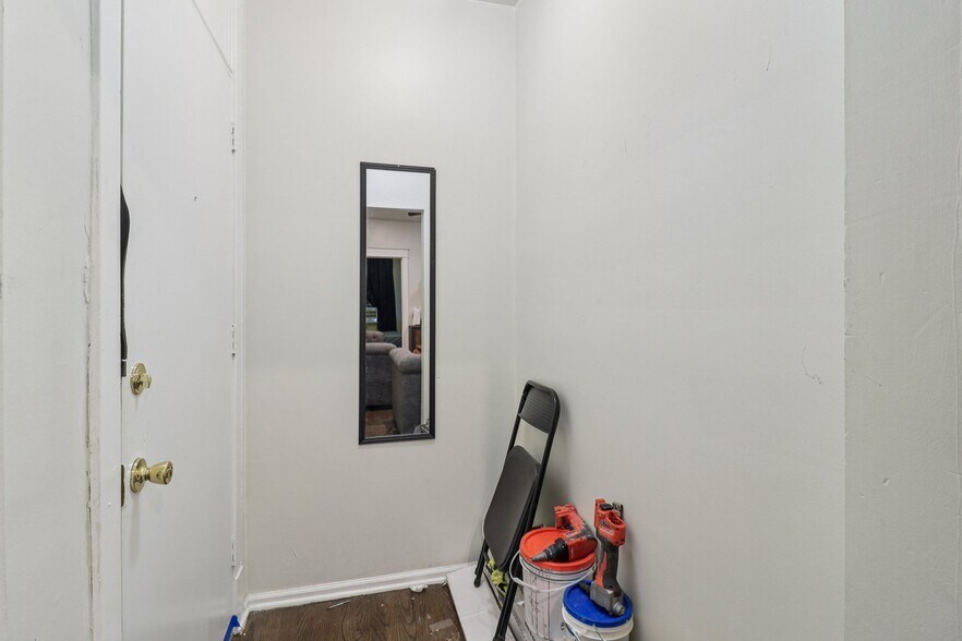 More Photos Of 417-421 Lake St, Maywood Storefront Retail Residential For Sale