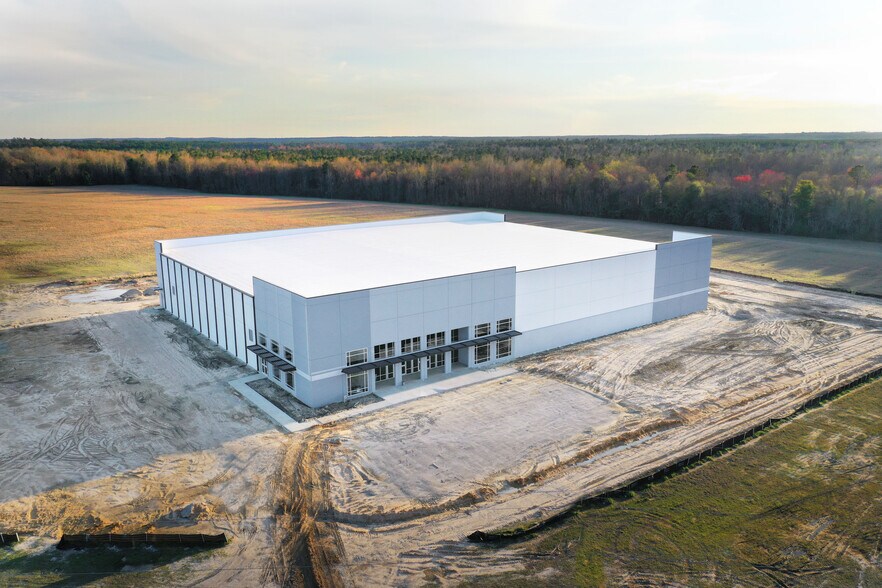 More Photos Of 701 Industrial Park Rd, Sylvania Warehouse For Sale