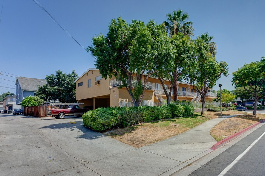 More Photos Of 7353 Comstock Ave, Whittier Apartments For Sale