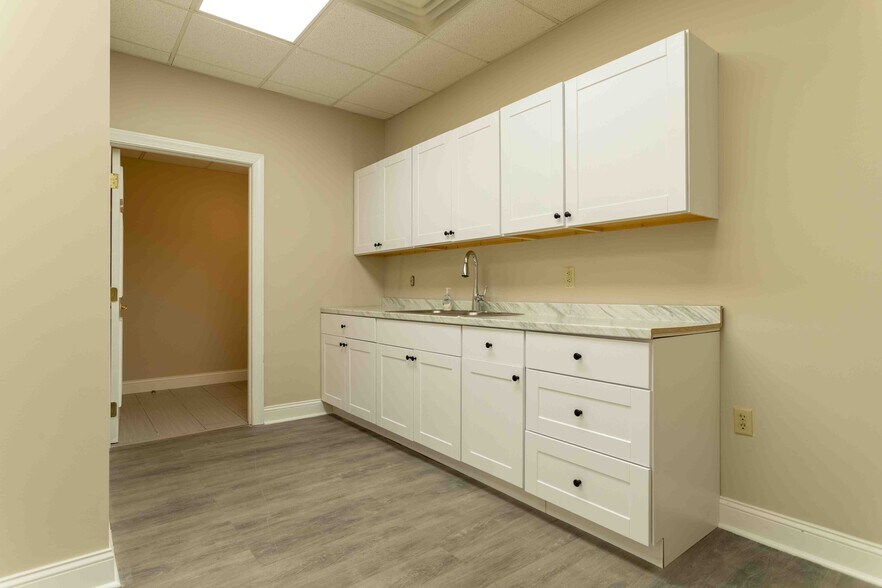 More Photos Of 5406 US 29, Blairs Bank For Lease