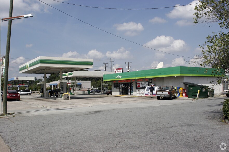 More Photos Of 40 E De Renne Ave, Savannah Unknown For Lease