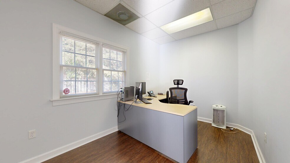 More Photos Of 105 Stone Village Dr, Fort Mill Office For Lease
