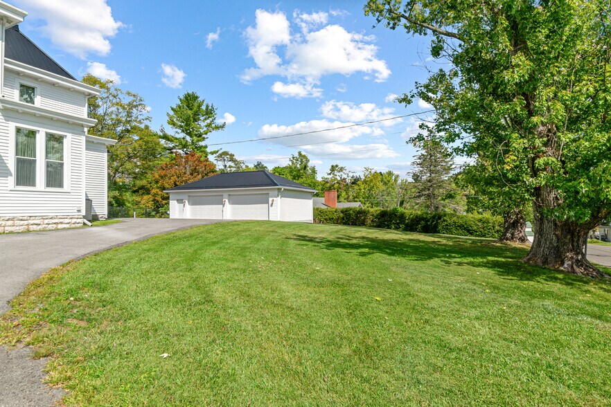 More Photos Of 639 Tower St, Tazewell Specialty For Sale