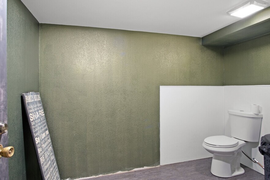 More Photos Of 609 S San Joaquin St, Stockton Warehouse For Sale