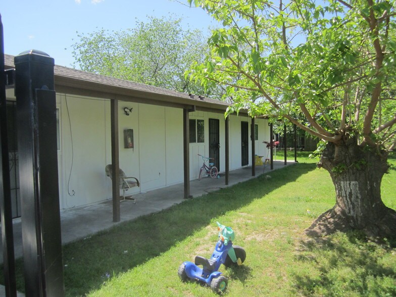 More Photos Of 3441-3445 Altos Ave, Sacramento Apartments For Sale