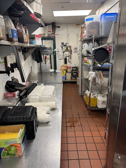 More Photos Of 6247 Day St, Riverside Fast Food For Lease