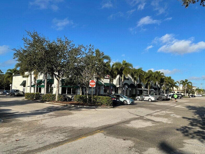More Photos Of 5934 SE Federal Hwy, Stuart Unknown For Lease