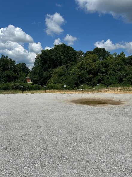 More Photos Of 825 Airport Dr, Alexander City Land For Lease