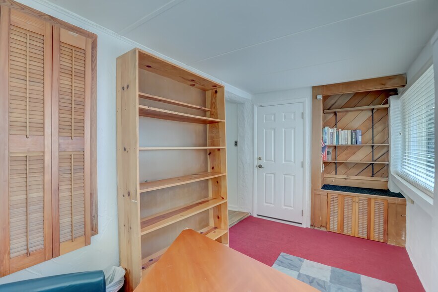 More Photos Of 8 SE 8th St, Fort Lauderdale Office For Lease