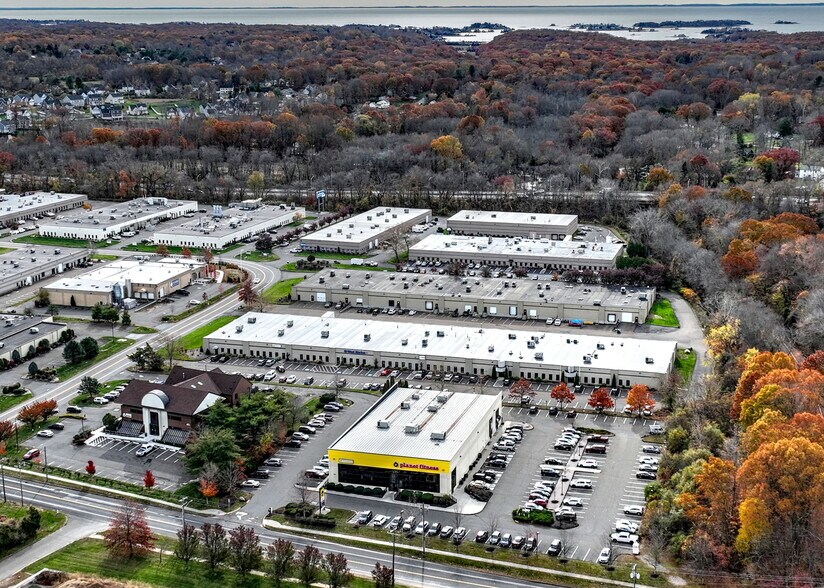 More Photos Of 469 E Main St, Branford Freestanding For Sale