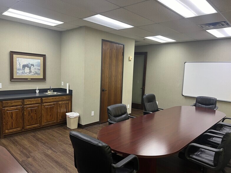 More Photos Of 2300 W White Ave, McKinney Medical For Sale