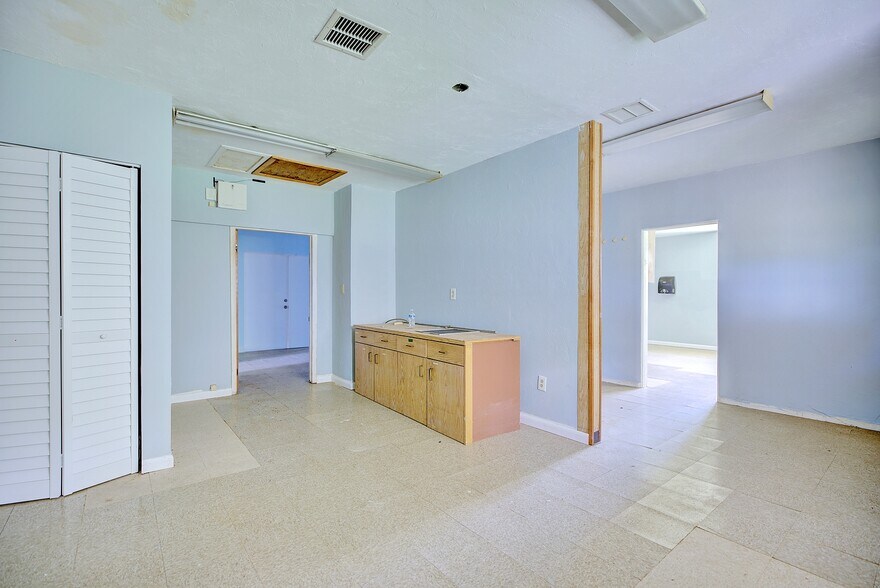 More Photos Of 10405 US Highway 27 S, Sebring Freestanding For Sale