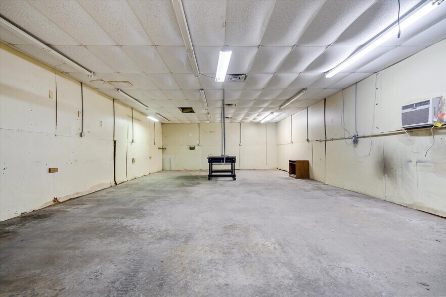 More Photos Of 7439 FM 314, Ben Wheeler Industrial For Sale