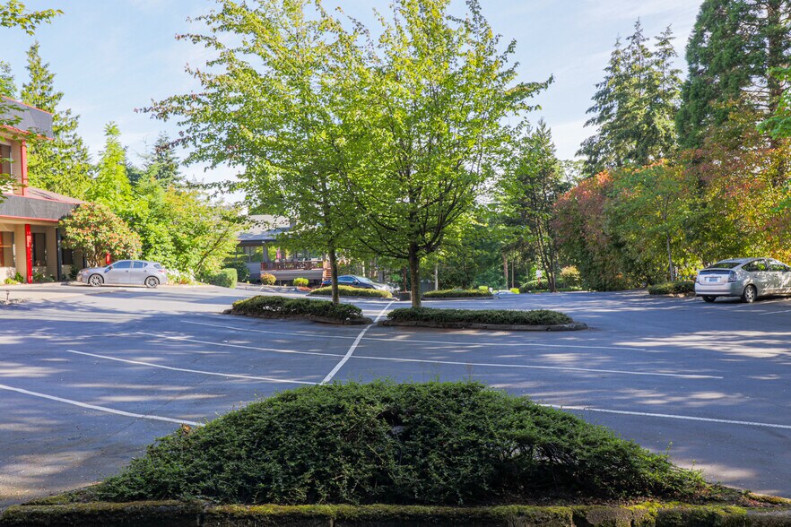 More Photos Of 2265 116th Ave NE, Bellevue Office For Lease