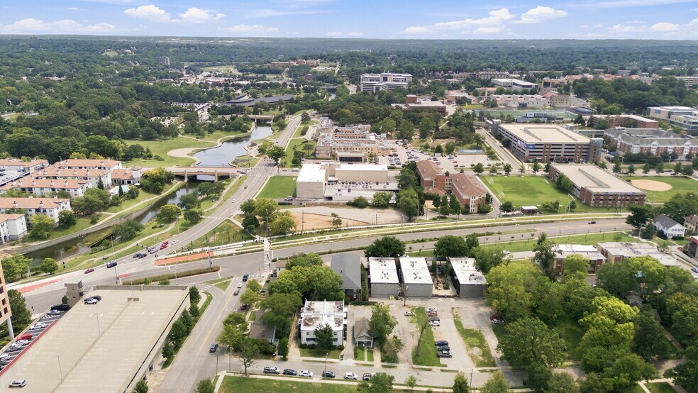 More Photos Of 4911 Walnut St, Kansas City Apartments For Sale