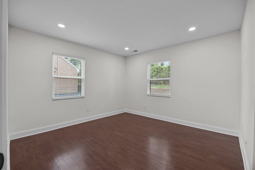 More Photos Of 421 Statesville Blvd, Salisbury Loft Creative Space For Lease