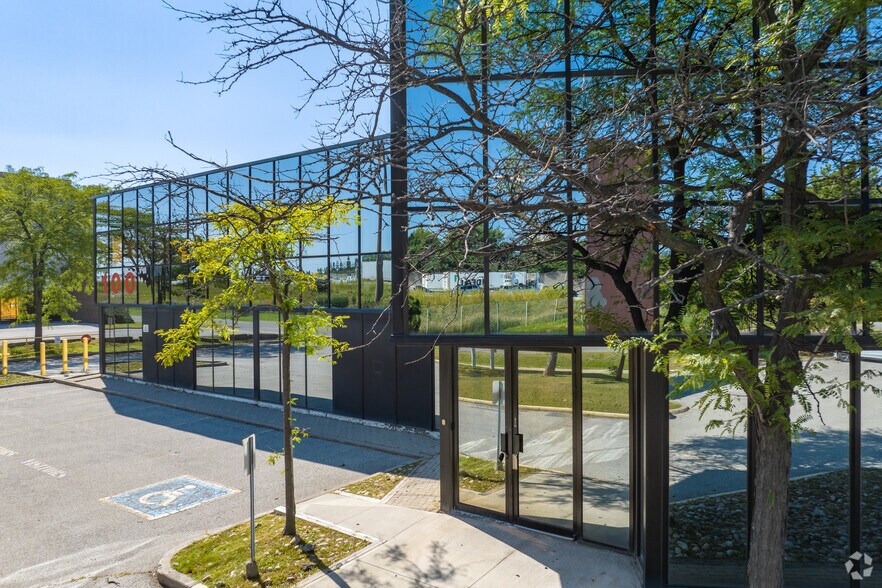 More Photos Of 100 Ronson Dr, Toronto Warehouse For Sale