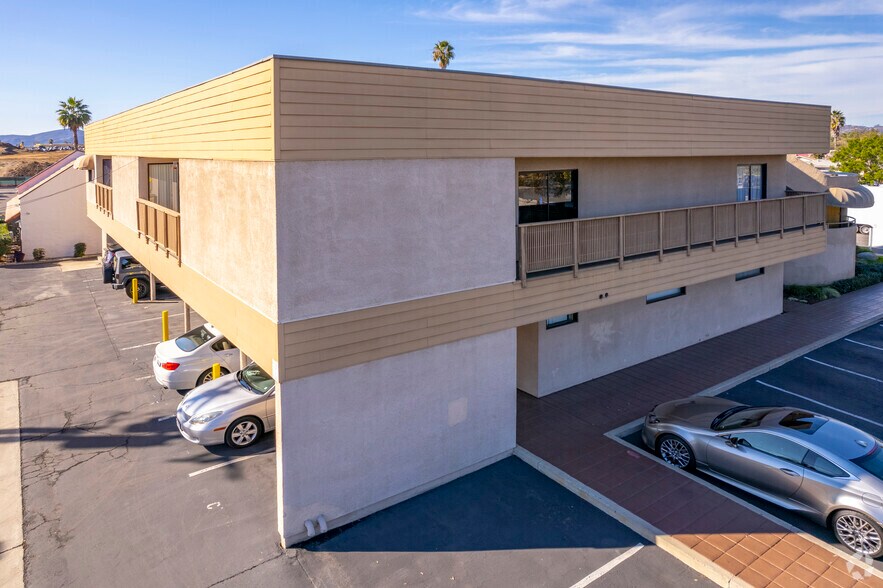 More Photos Of 735 E Ohio Ave, Escondido Medical For Lease