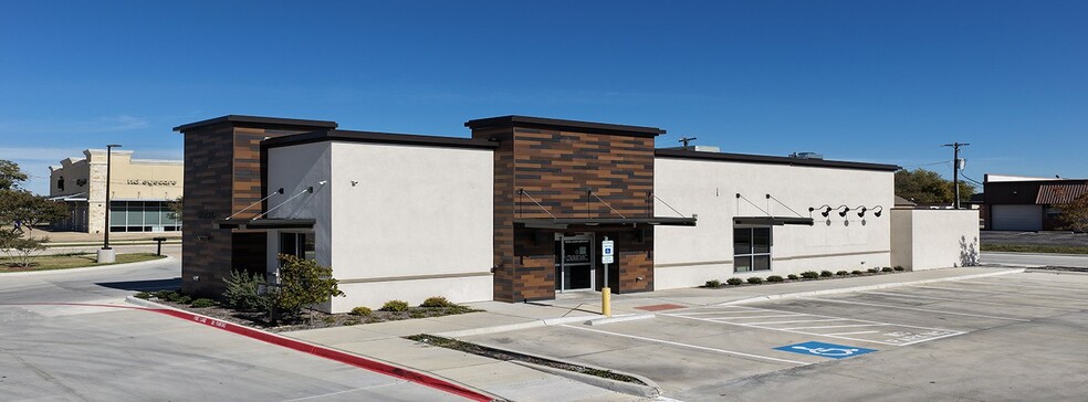 Primary Photo Of 5936 Denton Hwy, Watauga Restaurant For Sale