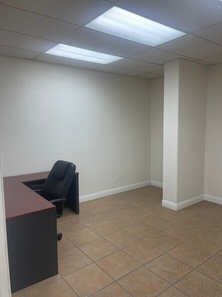 More Photos Of 1006 Aultman St, Ely Office For Sale