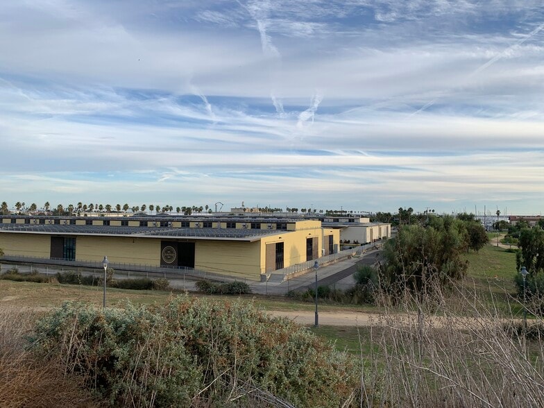 More Photos Of 112 E 22nd St, San Pedro Warehouse For Lease