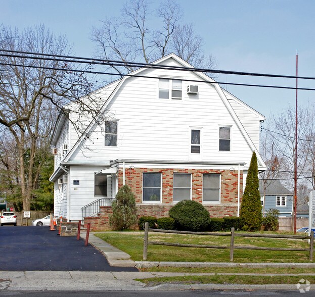 Primary Photo Of 575 White Plains Rd, Eastchester Office For Lease