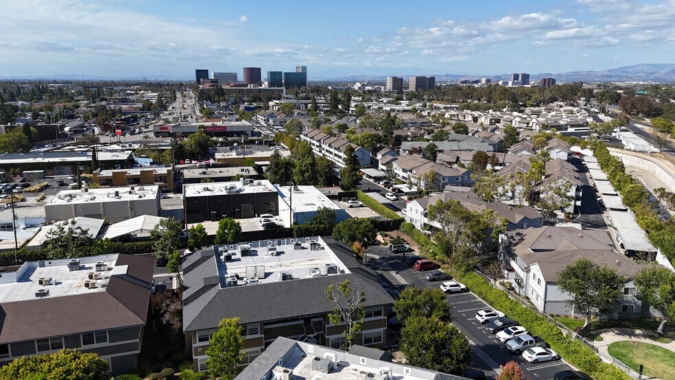 More Photos Of 2900 Bristol St, Costa Mesa Office For Sale