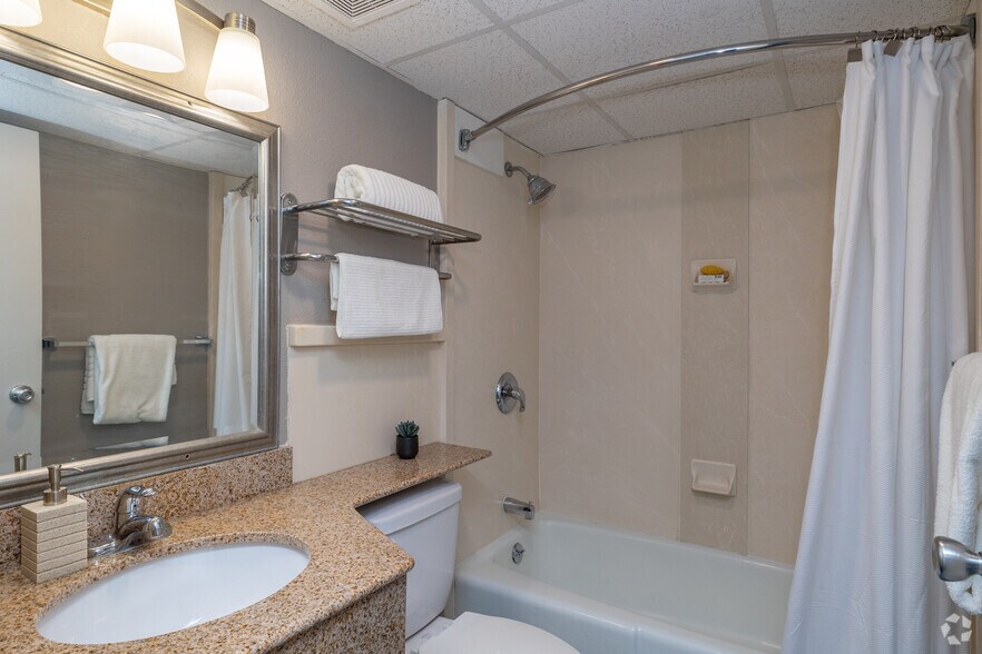 More Photos Of 148 Sheraton Dr, New Cumberland Apartments For Sale