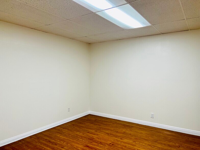 More Photos Of 1153 S Greenwood Ave, Montebello Manufacturing For Lease