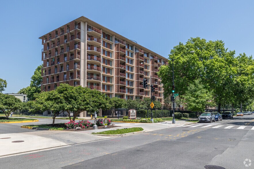 More Photos Of 101-103 G St SW, Washington Apartments For Sale