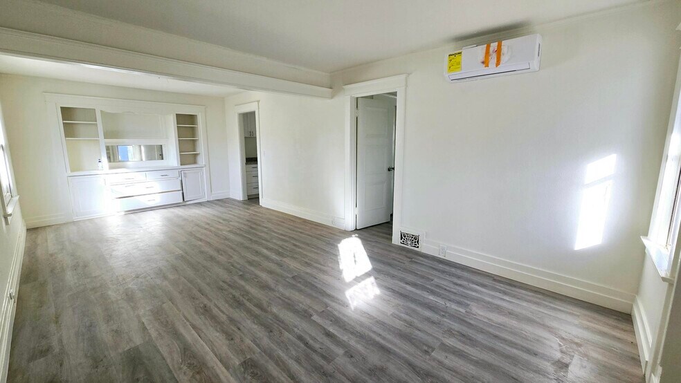 More Photos Of 415 W Pine St, Santa Ana Apartments For Sale