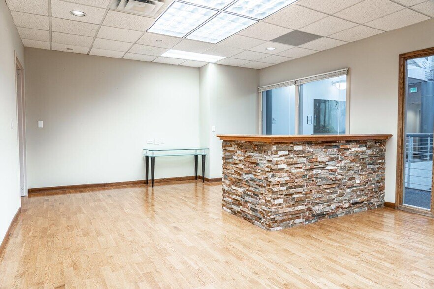 More Photos Of 433 Park Point Dr, Golden Office For Lease