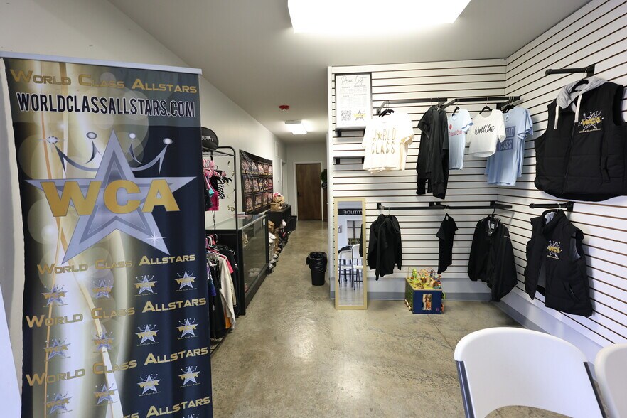 More Photos Of 31 Dale Dr, Cabot General Retail For Sale