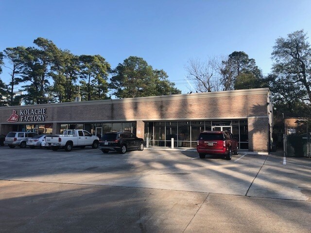 More Photos Of 928 N Eldridge Pky, Houston Freestanding For Lease