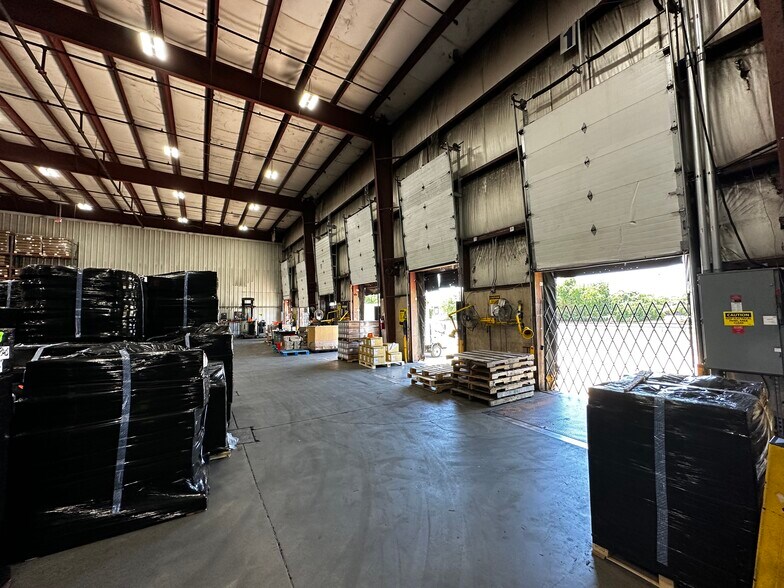 More Photos Of 100 Middlesex Ave, Carteret Industrial For Sale