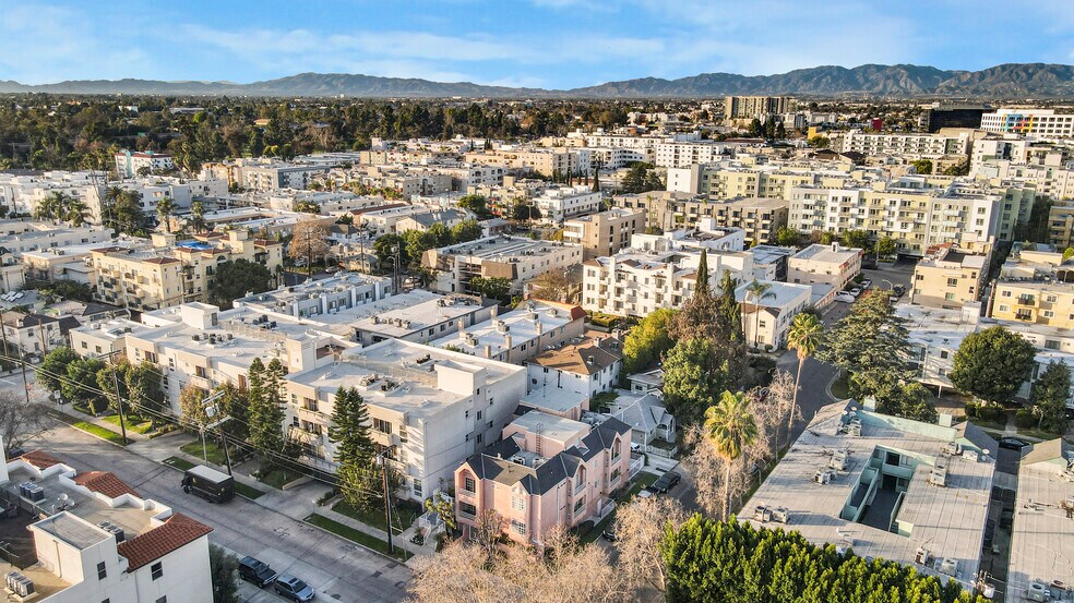 More Photos Of 11205 Peachgrove St, North Hollywood Apartments For Sale