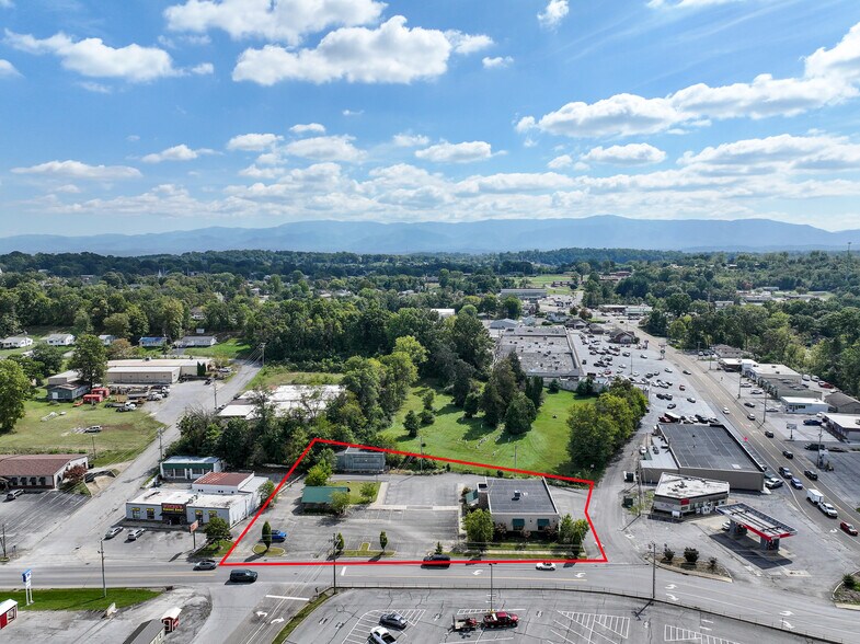 More Photos Of 904-918 Snapps Ferry Rd, Greeneville Storefront For Sale