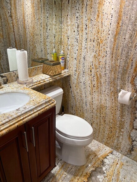 More Photos Of 990 NW 13th Ter, Fort Lauderdale Warehouse For Sale