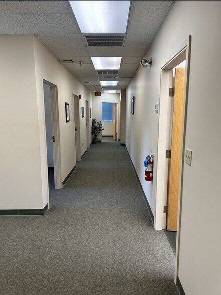 More Photos Of 434 Old Connecticut Path, Framingham Office For Lease