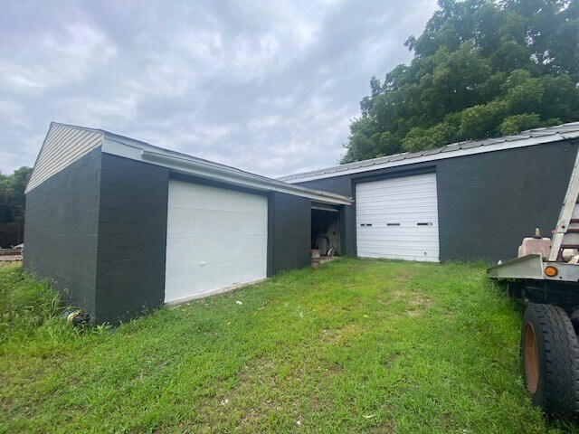 More Photos Of 78 W Jenkins Ave, Columbus Manufacturing For Sale